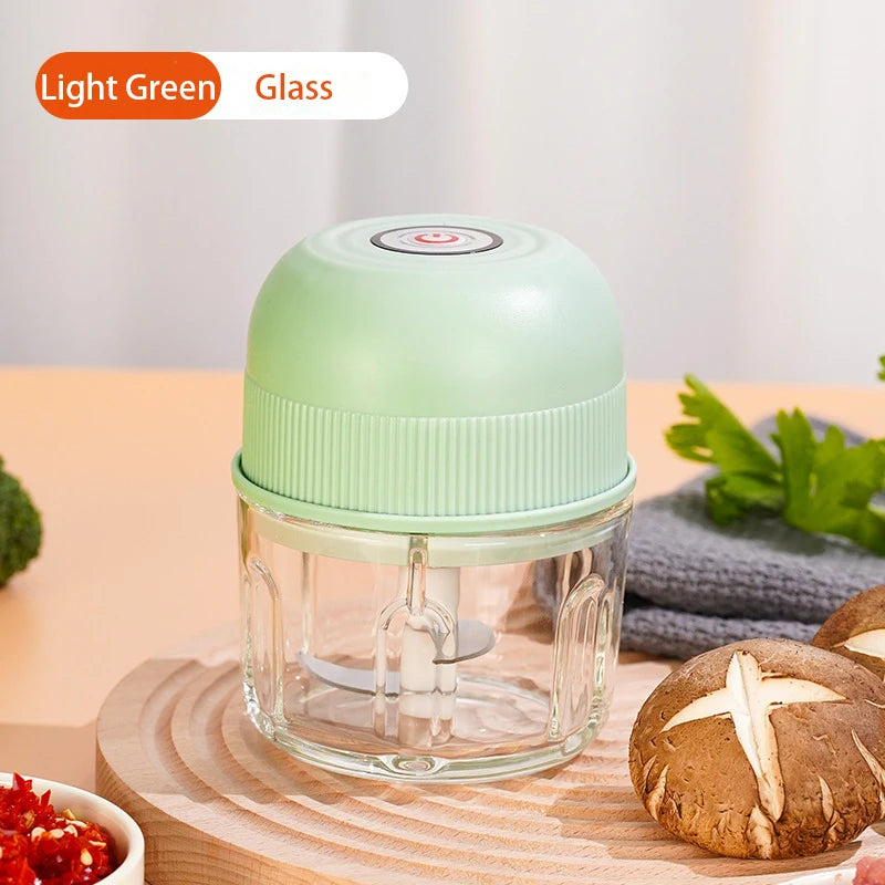 Portable Mini Electric Juicer Personal Small Fren Vegetable Chopper Cup Bottle Manual Operation for Smoothies on the Go