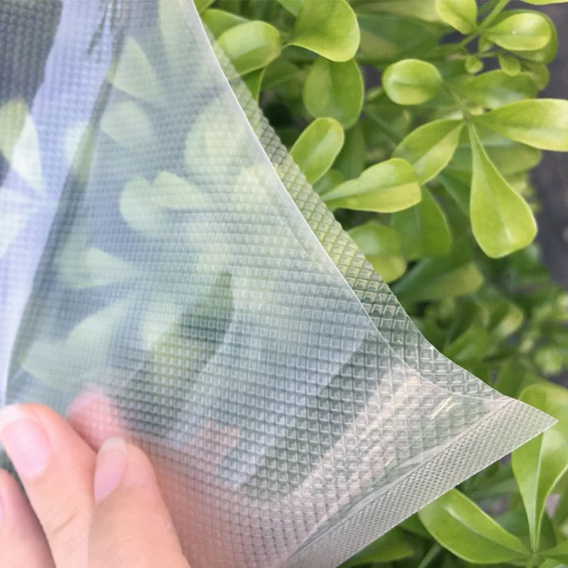 Custom Roll Biodegradable Food Grade Vacuum Storage Bags Transparent PA/PE Material 90Micron Thickness for Milk Pet Food