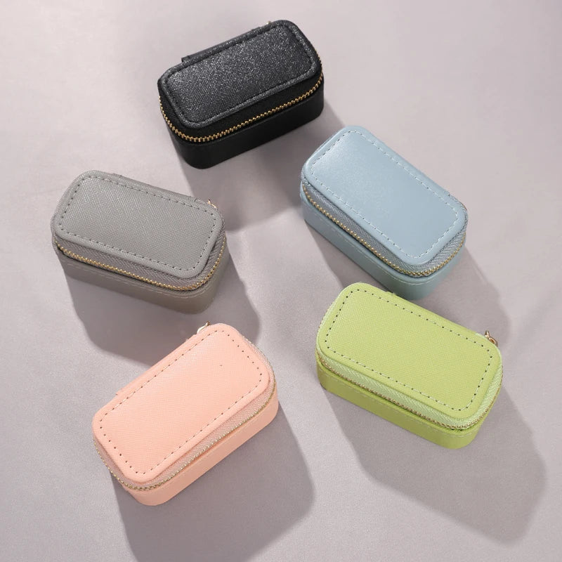 New Design Custom Logo Small Travel Jewelry Box Lady PU Leather Zipper Closure Earring Storage Box Travel Jewelry Organizer