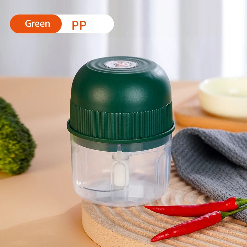 Portable Mini Electric Juicer Personal Small Fren Vegetable Chopper Cup Bottle Manual Operation for Smoothies on the Go