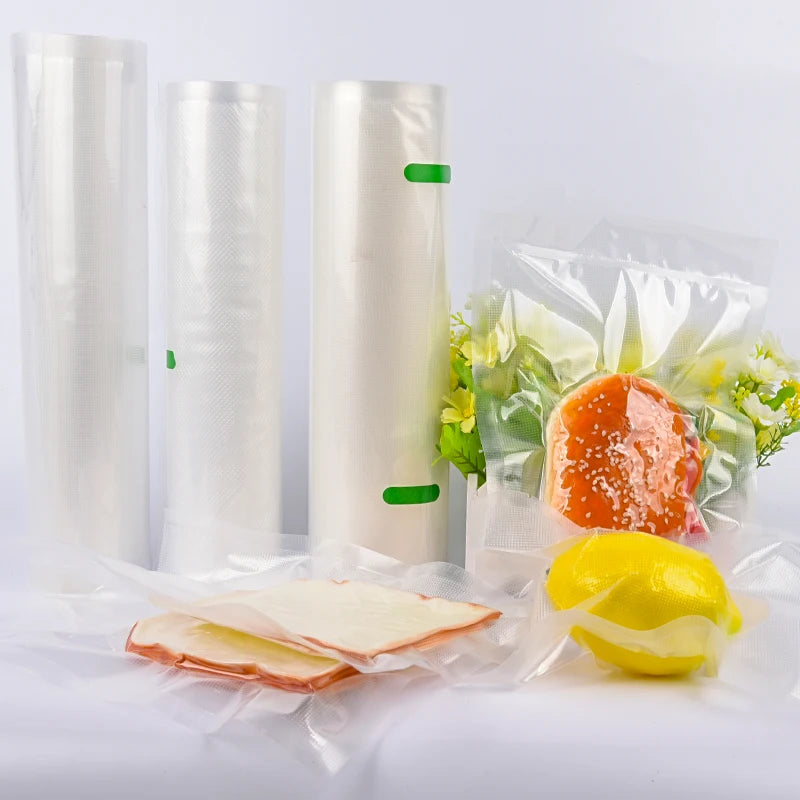 Custom Roll Biodegradable Food Grade Vacuum Storage Bags Transparent PA/PE Material 90Micron Thickness for Milk Pet Food