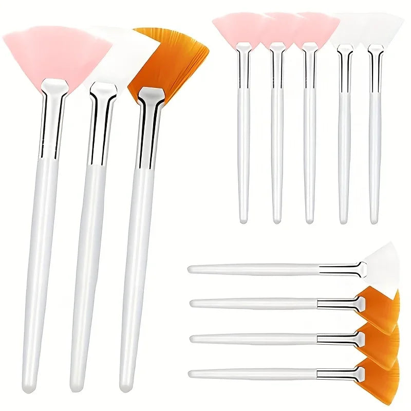 Facial care with soft brush head - Suitable for facial masks and basic facial skincare - Includes makeup mask application brush