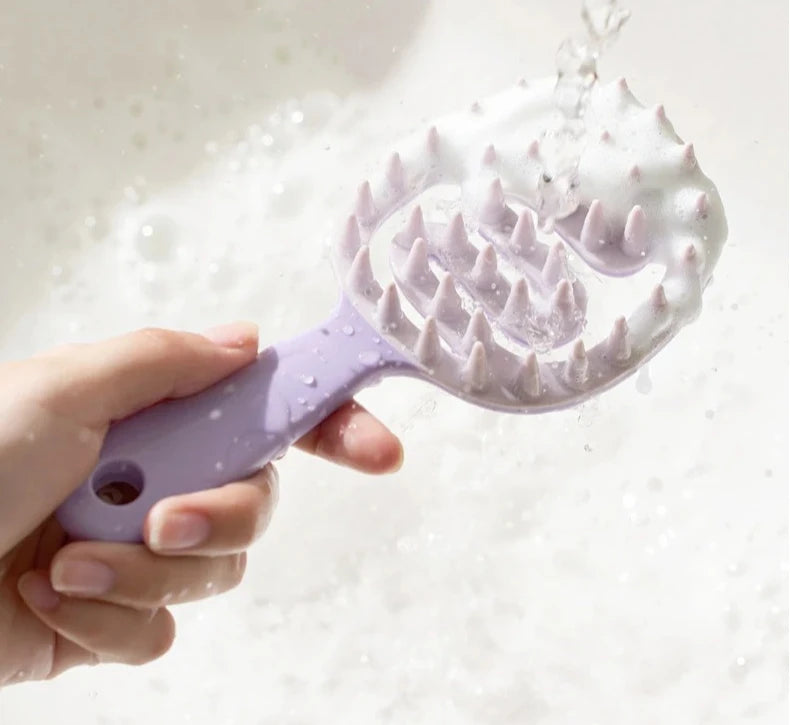 Shampoo Hair Brush Hair Massage Scalp Combs Head Washing Brush Long Handle Dry And Wet Brush Shower Spa HairdressingTool Girls