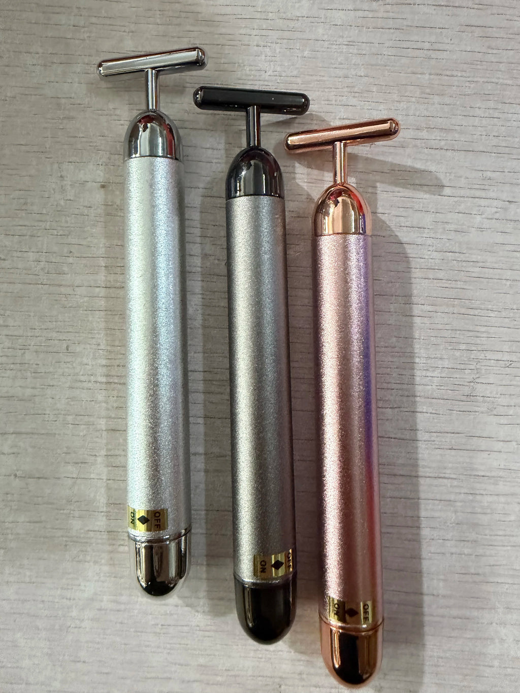 24k Gold Face Lift Bar Roller Vibration Slimming Massager Facial Stick Facial Beauty Skin Care T Shaped Vibrating Tool with Bag