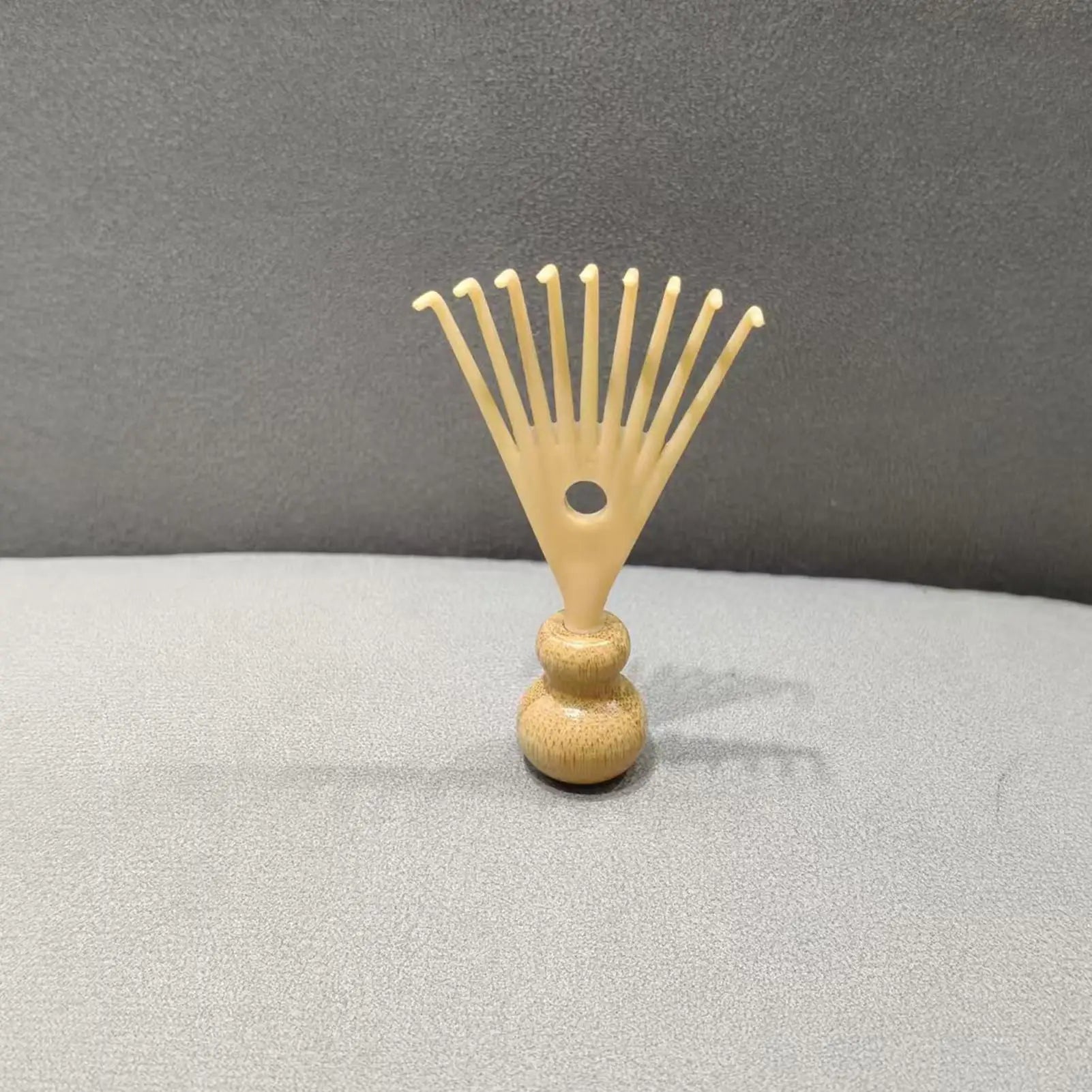 Manual Head Relaxation Scratcher Scalp Massage Stimulator for Men Women Parents Mom Dad Home Office School Travel