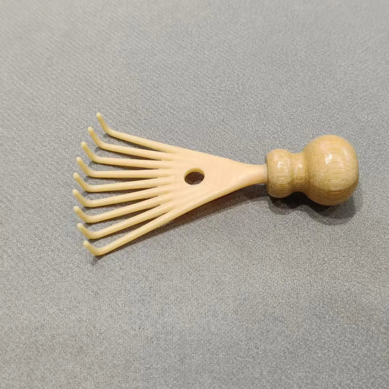Manual Head Relaxation Scratcher Scalp Massage Stimulator for Men Women Parents Mom Dad Home Office School Travel